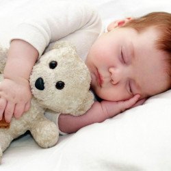 Child's Love - Sleeping With Teddy Child's Love - Sleeping With Teddy