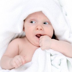 Child's Love - Cute Baby Seeing Somewhere Child's Love - Cute Baby Seeing Somewhere