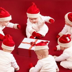 Child's Love - Waiting For The Christmas Gift Child's Love - Waiting For The Christmas Gift