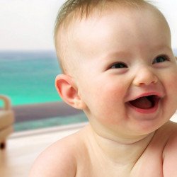 Child's Love - Cute Smiling Baby 2 Child's Love - Cute Smiling Baby 2